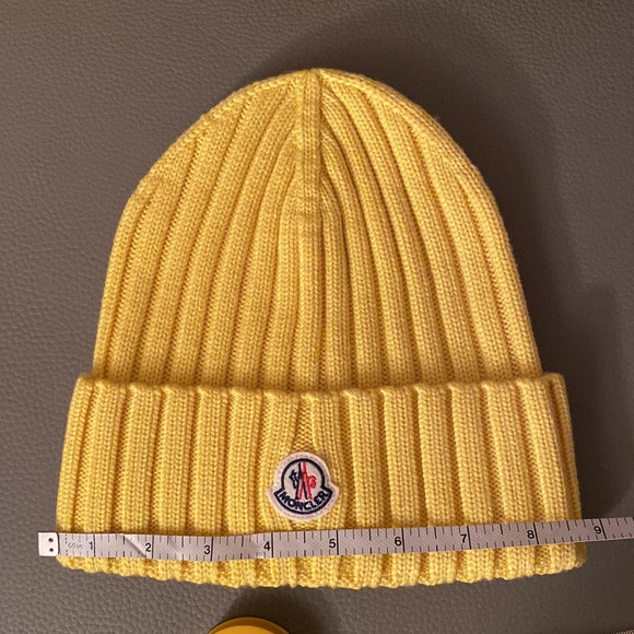 NEW Auth. MONCLER beanie, skull logo wool HAT ONE SZ FITS ALL; UNISEX - Picture 16 of 16